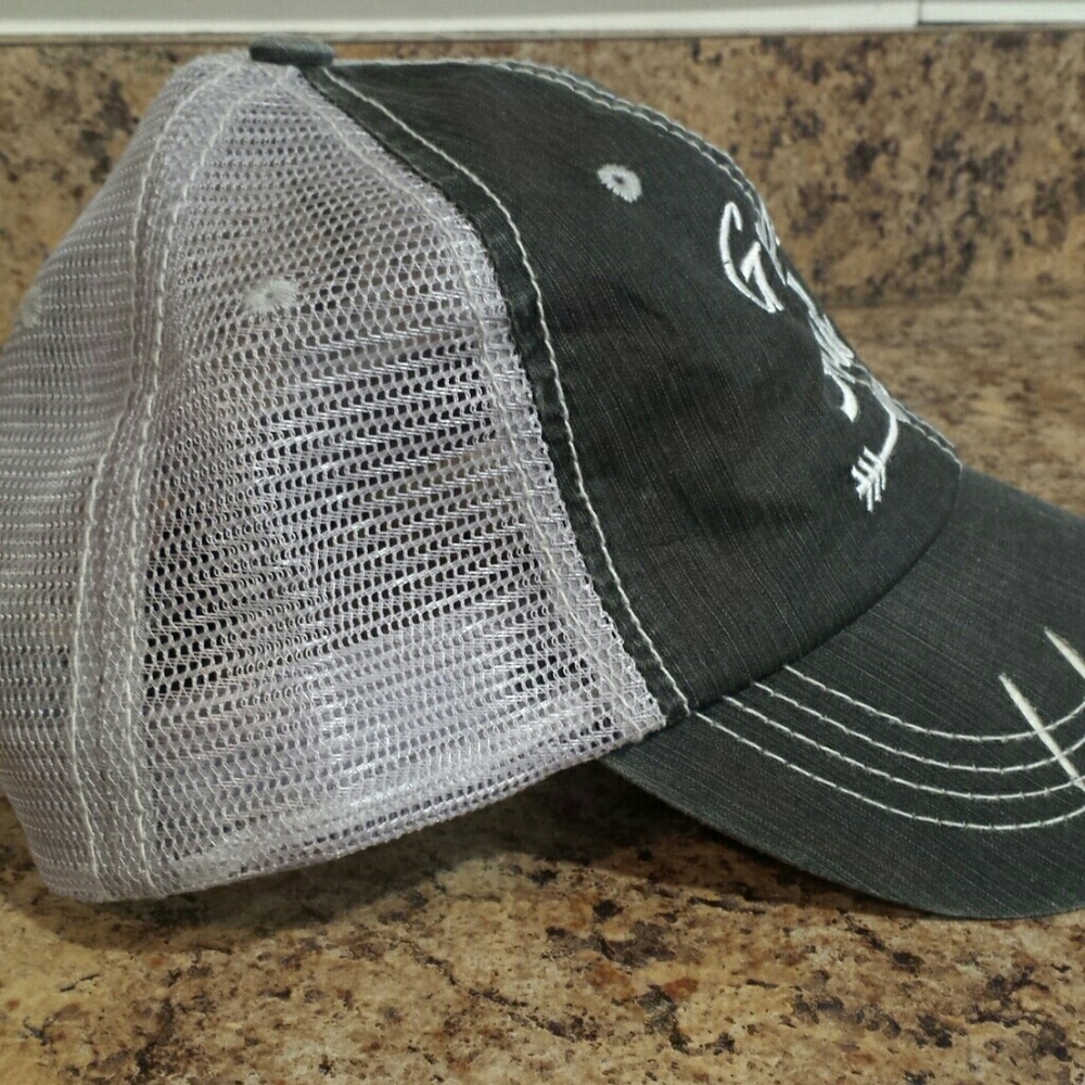 NEW! "Gypsy Soul" distressed trucker hat - Picture 6 of 6